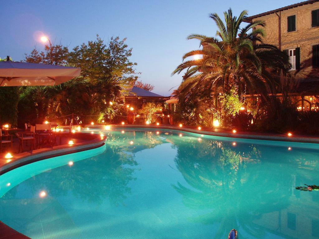 Hotel Villa Maremonti 마리나디마사 외부 사진